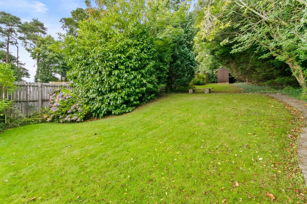 Property photo 3 of 26