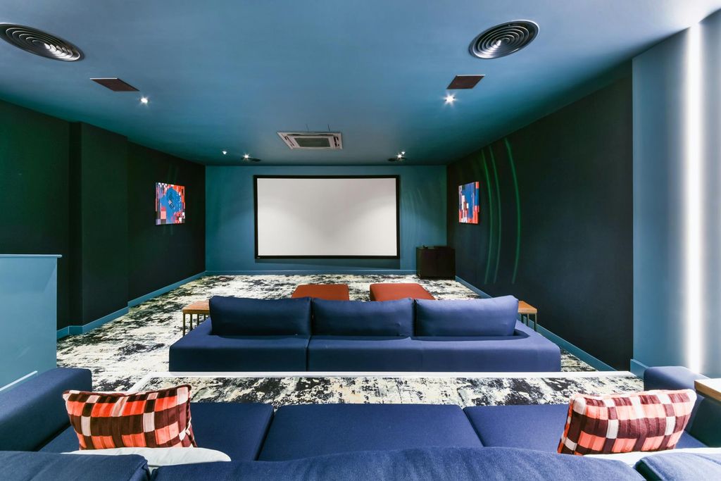 Property photo 2 of 6