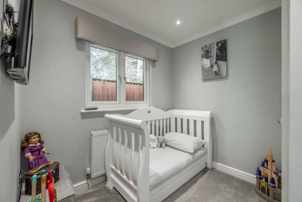 Additional image 25 of 7 bed detached bungalow for saleBangors Road North, Iver SL0