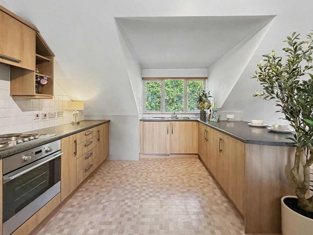 Property photo 3 of 45 5327378