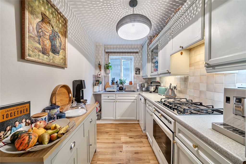 Property photo 3 of 20 Picture No. 16