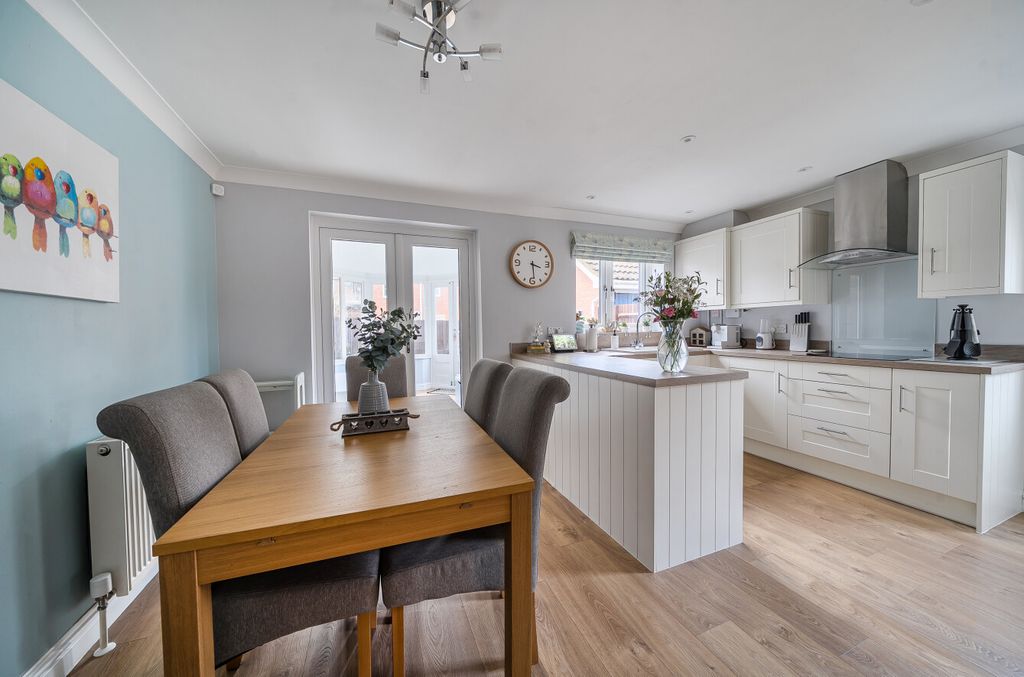 Property photo 2 of 22 1405688-14-697B91...