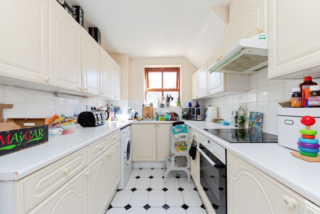 Property photo 3 of 17