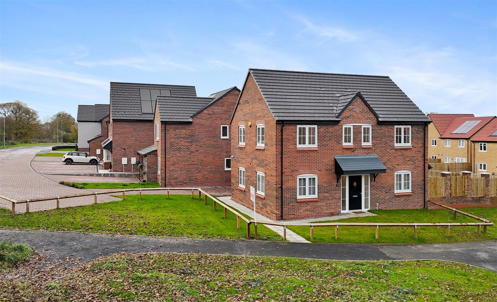 Property photo 1 of 23