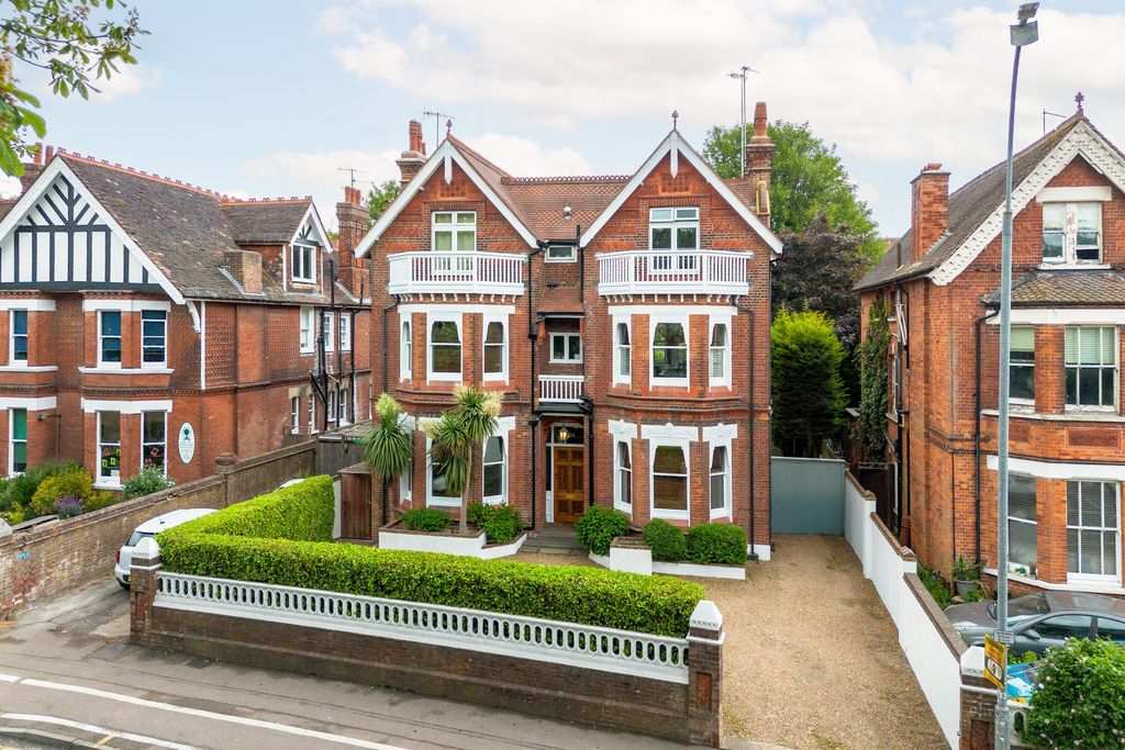 Property photo 3 of 26