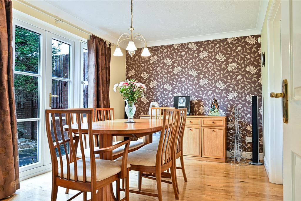 Additional image 11 of 4 bed detached house for saleClay Court, Motherwell ML1