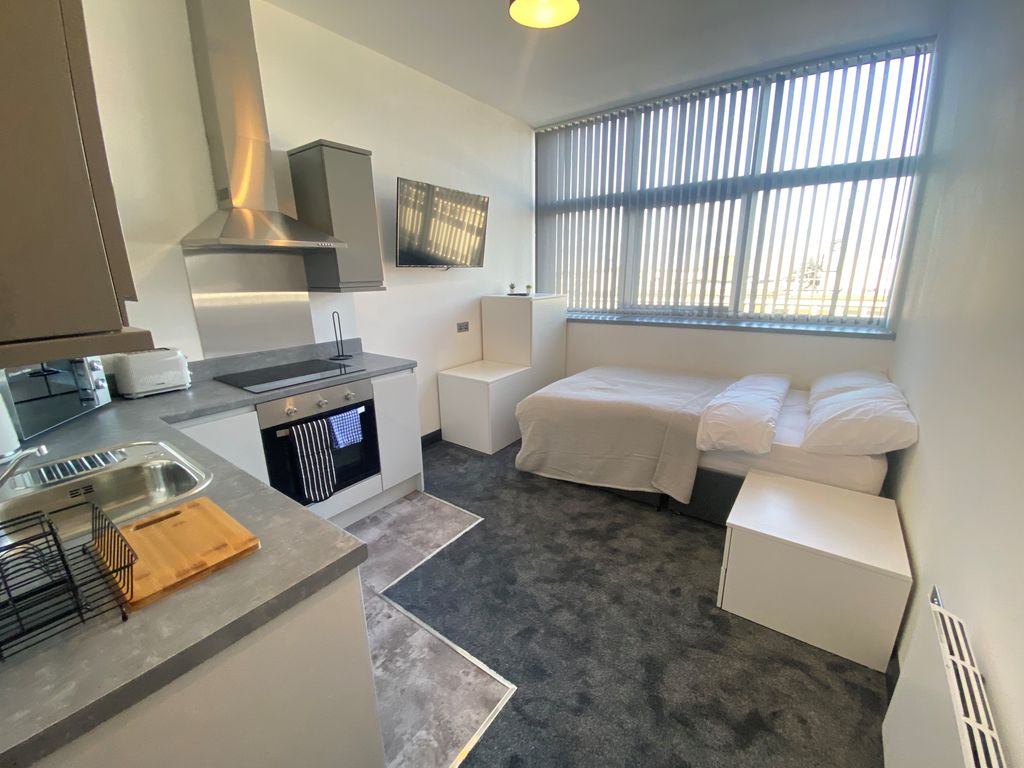 Property photo 1 of 9 Image