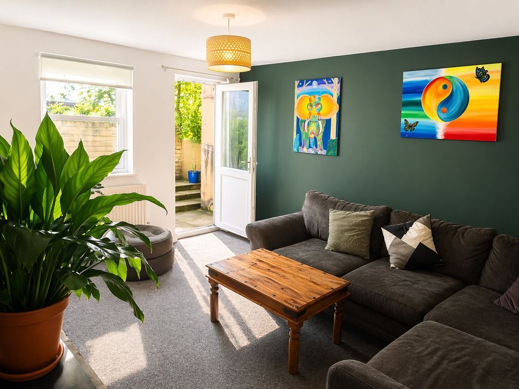 Property photo 2 of 7 Photo 2