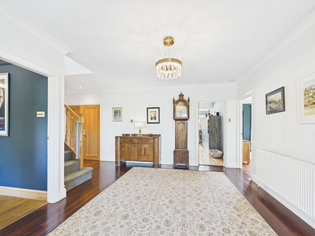 Property photo 2 of 27 4722646