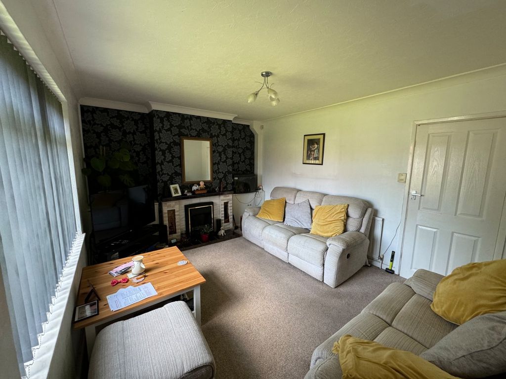 Property photo 2 of 12 Picture No. 18