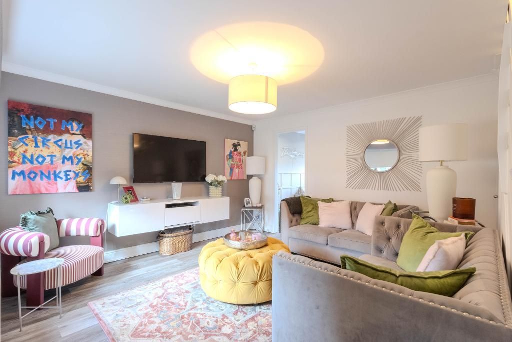 Property photo 3 of 27 Photo 3