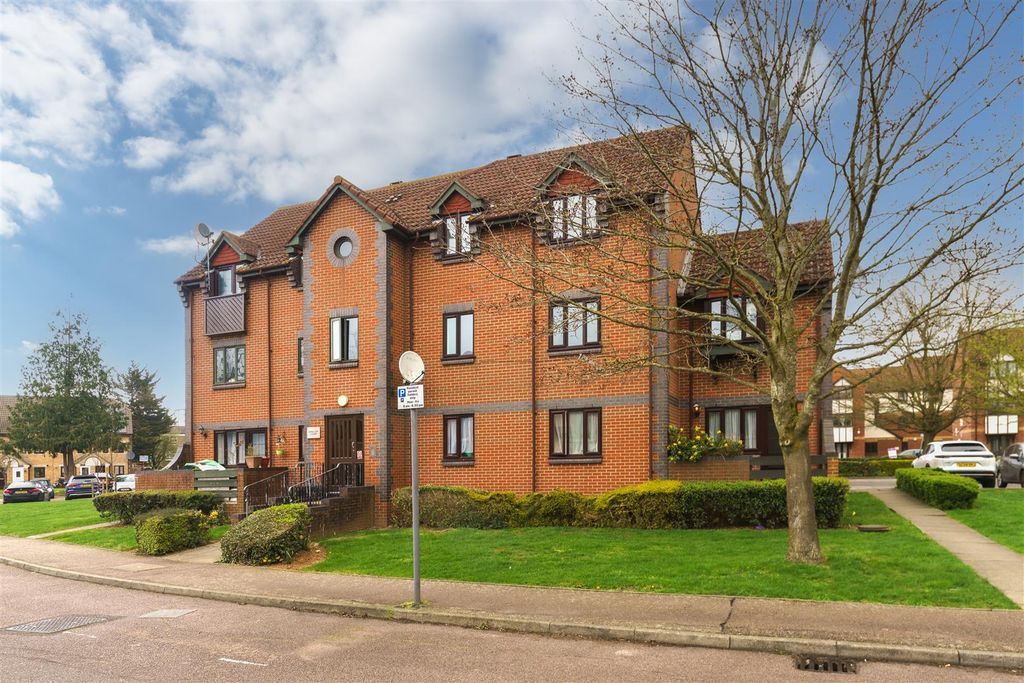 Property photo 2 of 8 006_Sbp06099_Swallow_Ct_8.Jpg