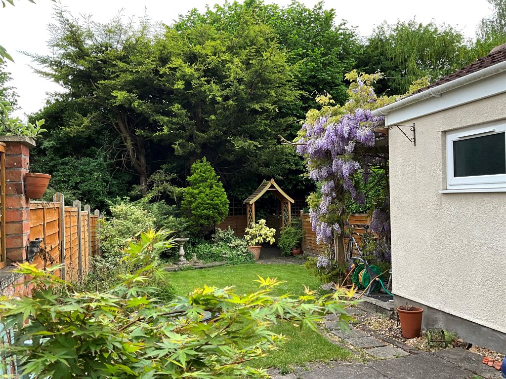 Property photo 3 of 17 Picture No. 23