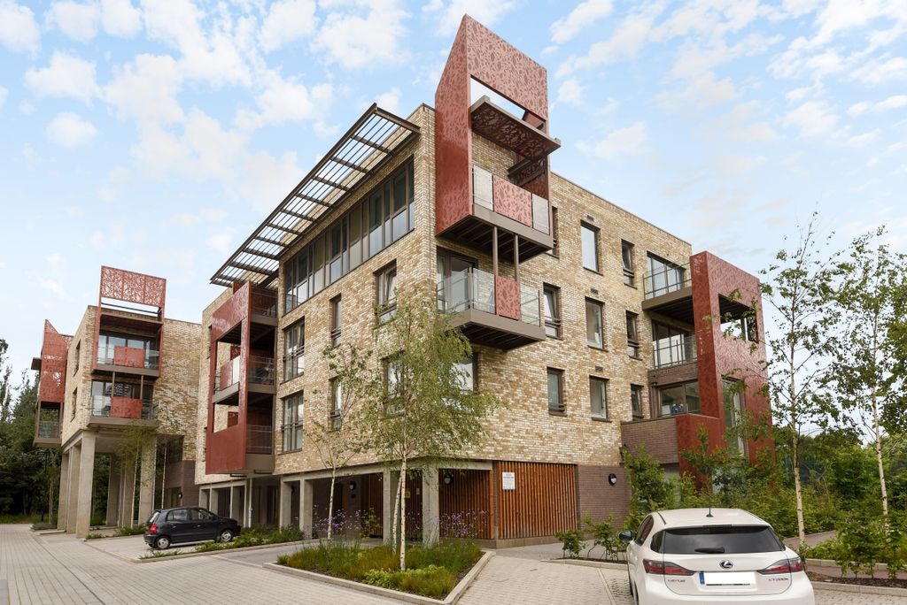 Property photo 1 of 8 External