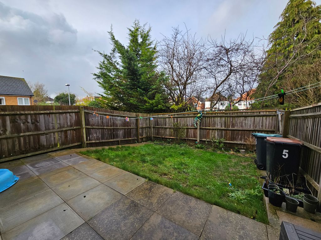 Property photo 2 of 15 Garden