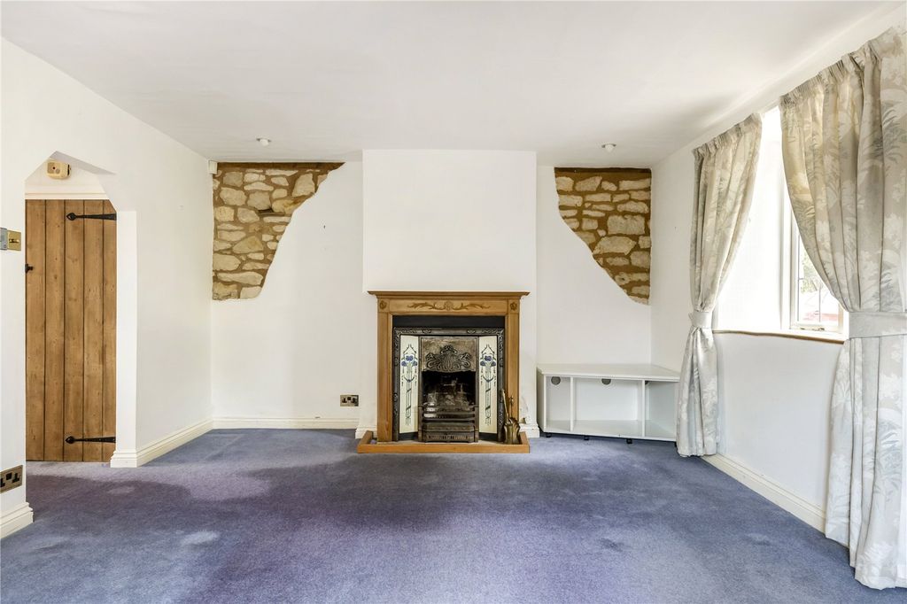 Property photo 2 of 15 Picture No. 13