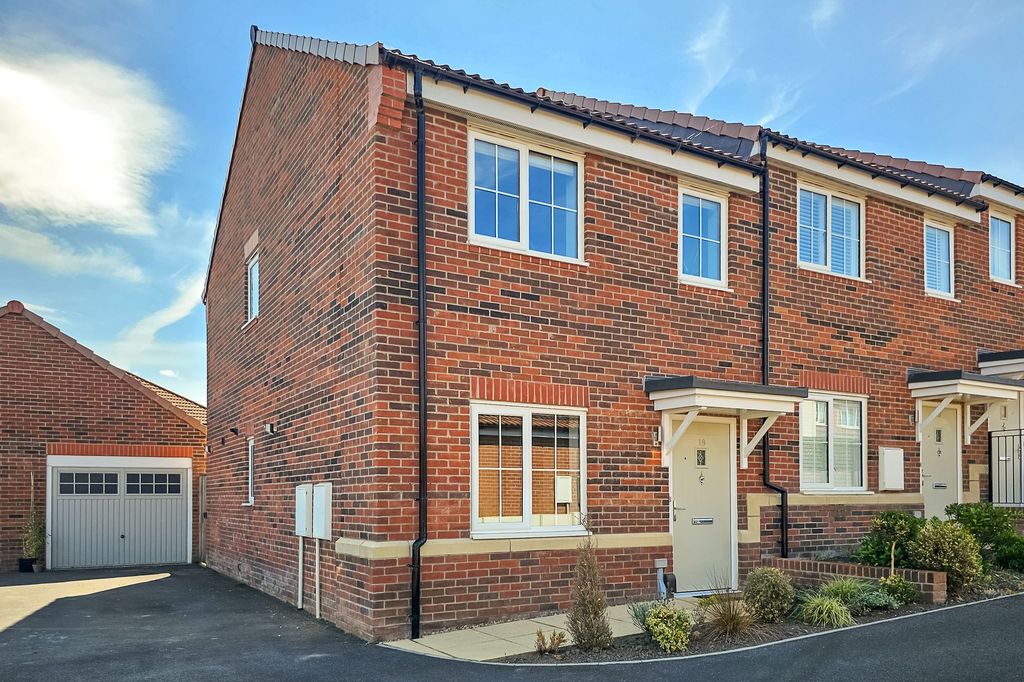 Property photo 1 of 24