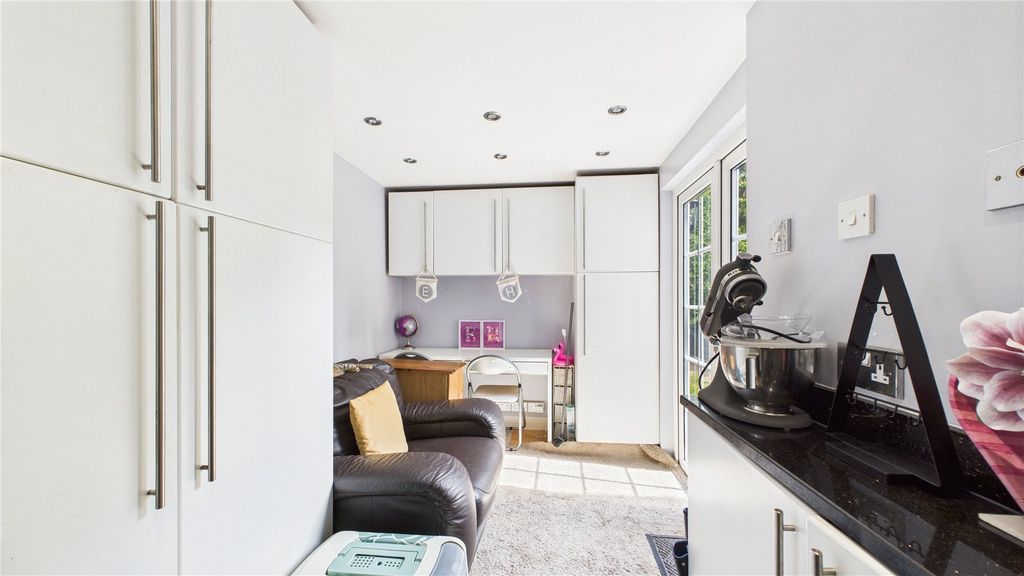 Additional image 5 of 4 bed detached house for saleLightwater, Surrey GU18