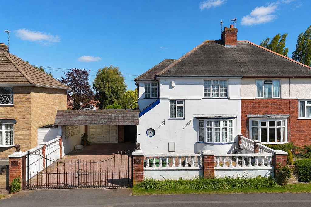 Property photo 1 of 32 Fronthouse