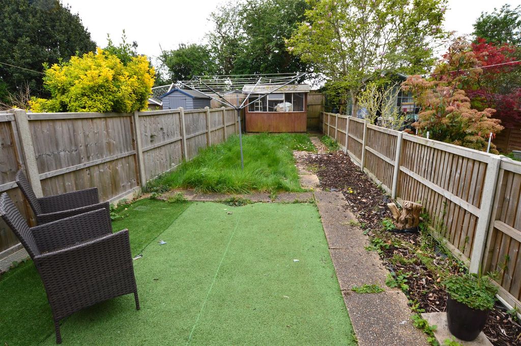 Property photo 3 of 9 72 Redfern Ave Gdn Apr 26.Jpg