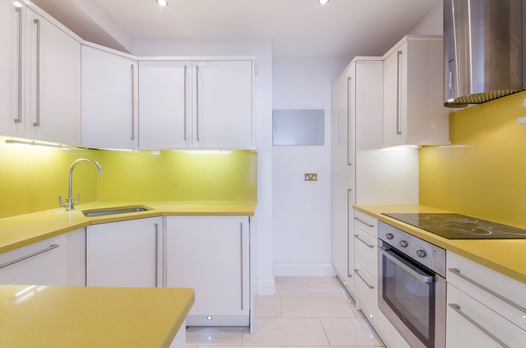 Property photo 3 of 12 4388584
