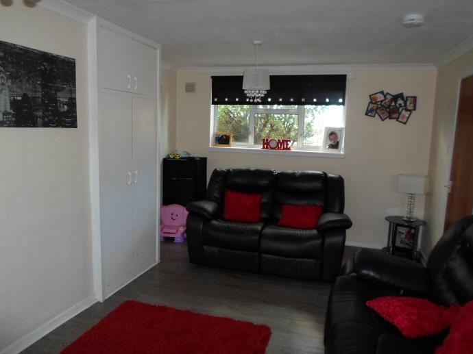 Property photo 2 of 10 Lounge