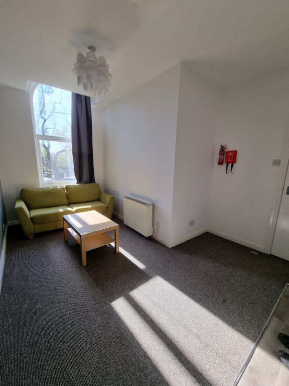 Property photo 1 of 8 Wilmslow Road