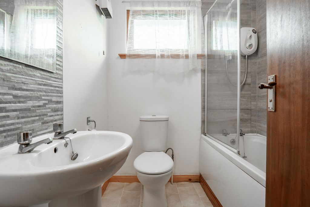 Additional image 22 of 2 bed flat for saleMurray Terrace, Inverness IV2