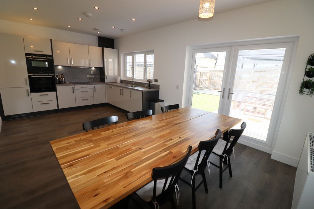 Property photo 2 of 20 Photo 2