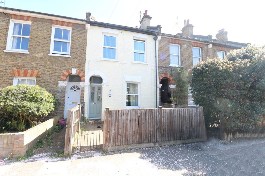 Property photo 1 of 19