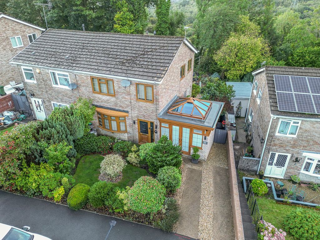 Property photo 1 of 31