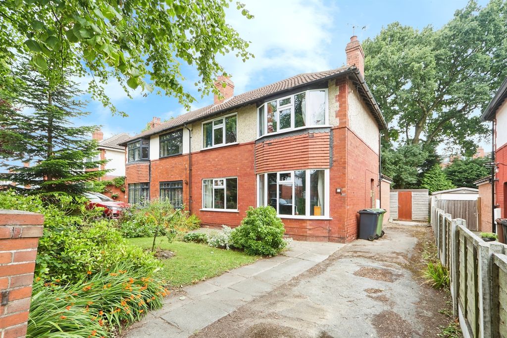 Property photo 1 of 17