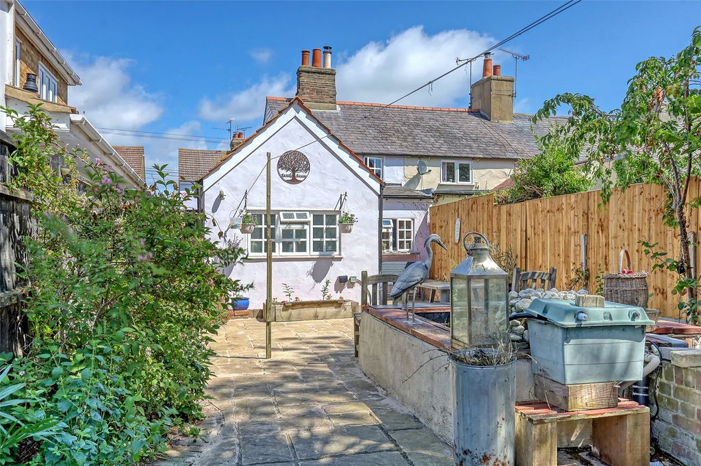 Property photo 3 of 18 Picture No. 17