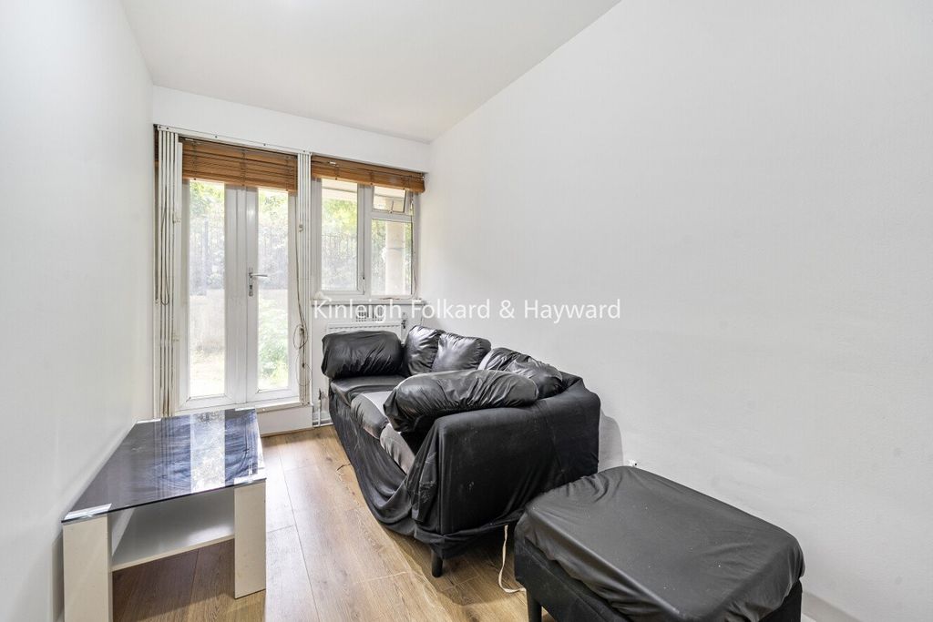 Property photo 1 of 12 Picture No. 16