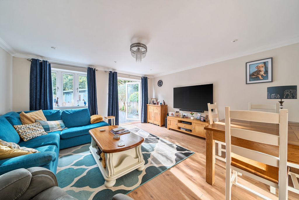 Property photo 2 of 20 1369232-8-68F650B...