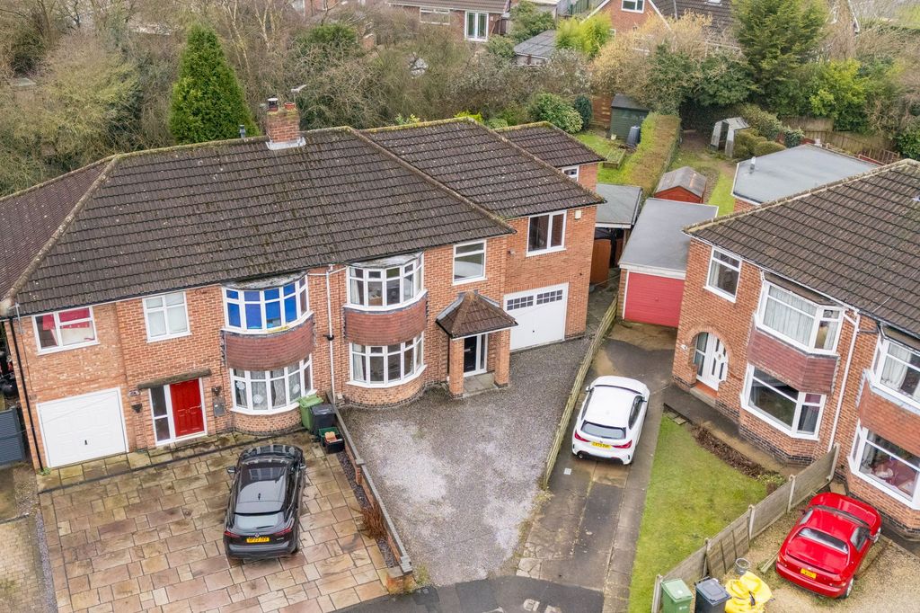 Property photo 2 of 26