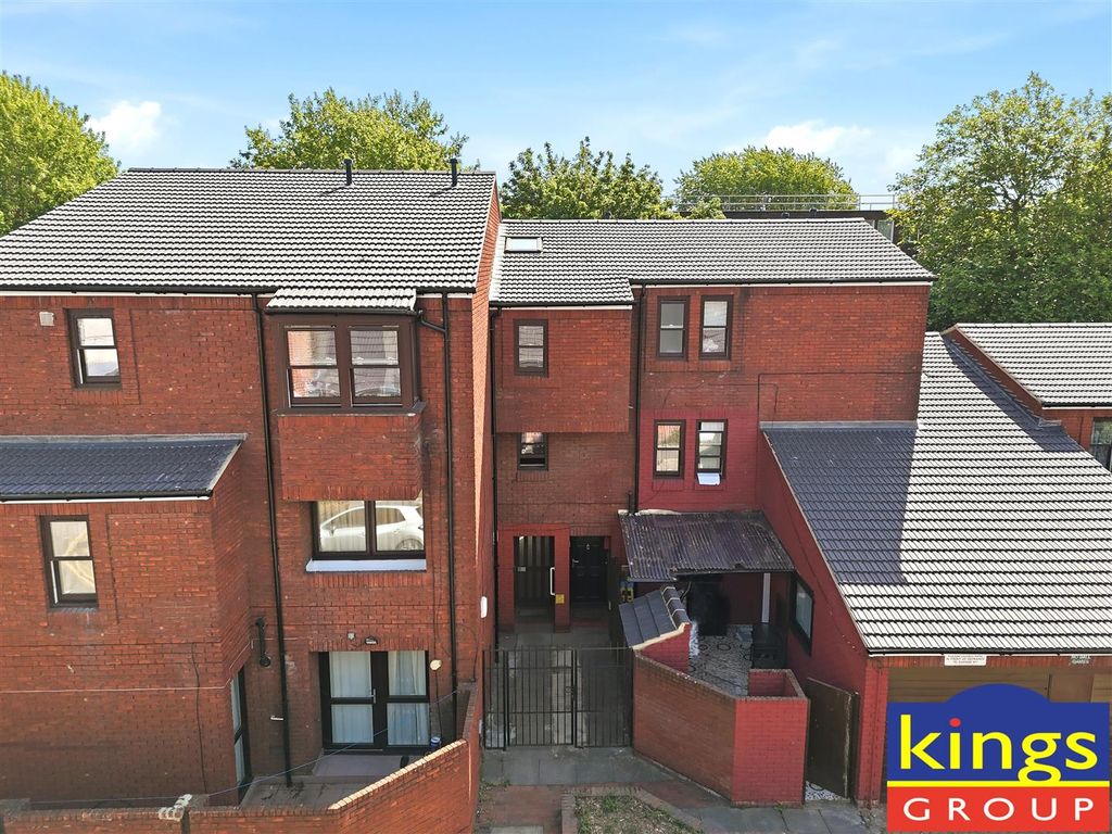 Property photo 1 of 15