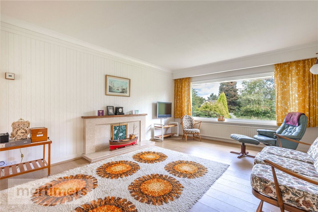 Property photo 2 of 24 Living Room