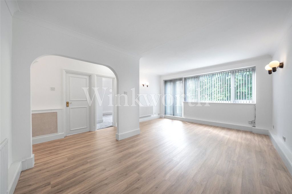 Property photo 1 of 12 Picture No. 23