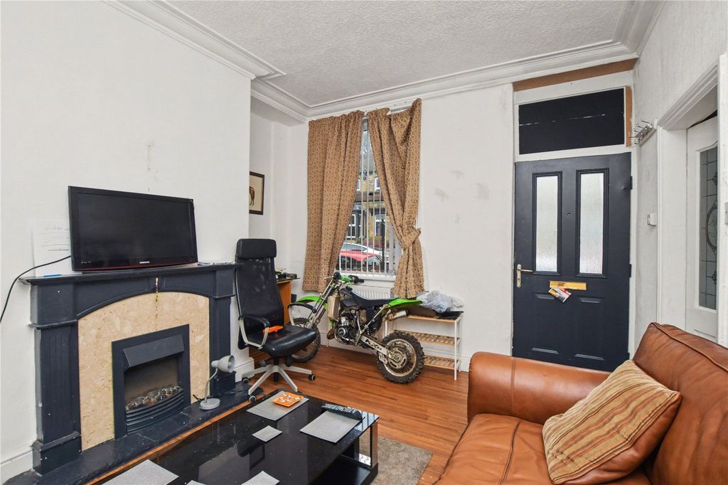 Property photo 2 of 10 Picture No. 03