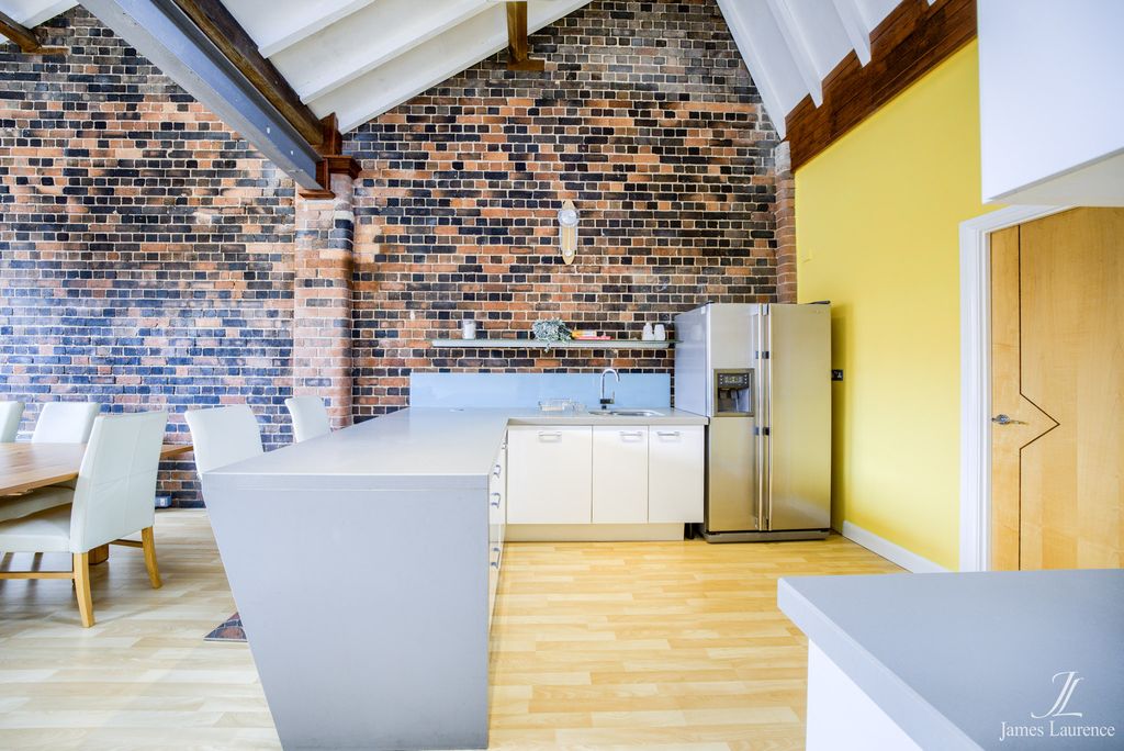 Property photo 3 of 20 Pxt41125-Hdr(3)