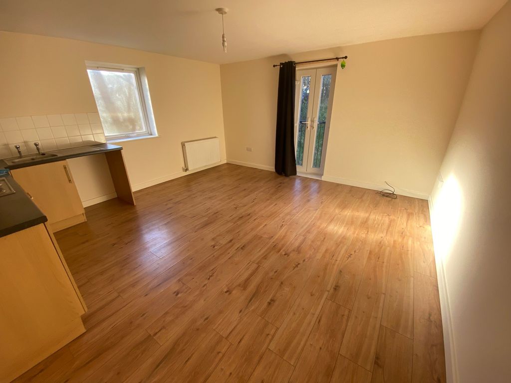 Property photo 2 of 9 Image