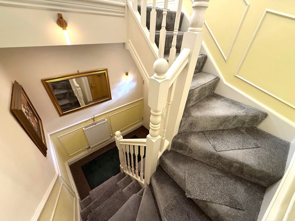 Property photo 3 of 30 Photograph 3