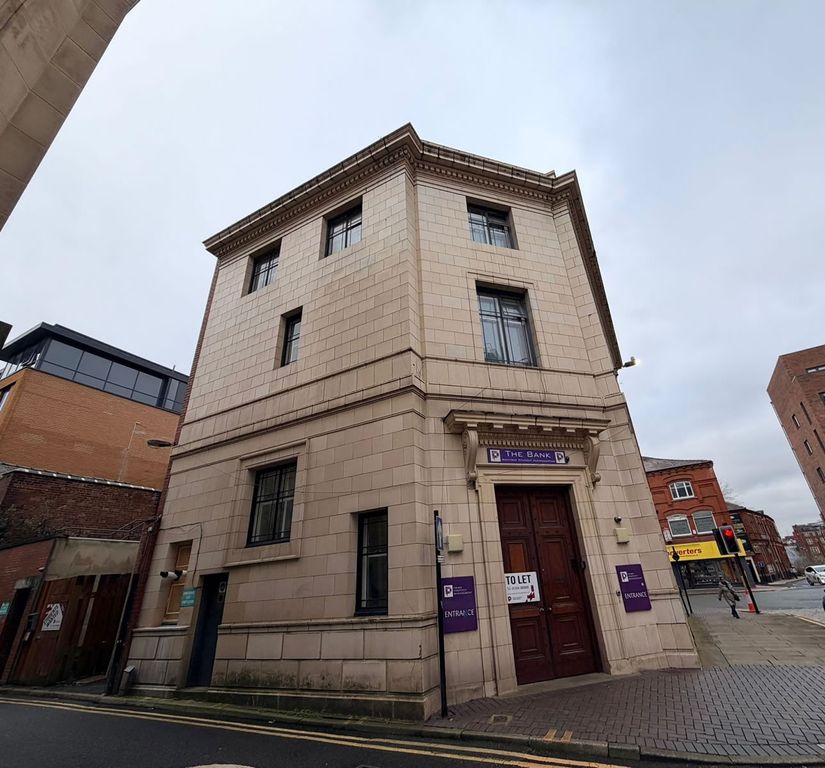 Property photo 1 of 7 Bank938374B9d6c14B-9B61-4E4F-A3Df-342A79230d3F.Jpg