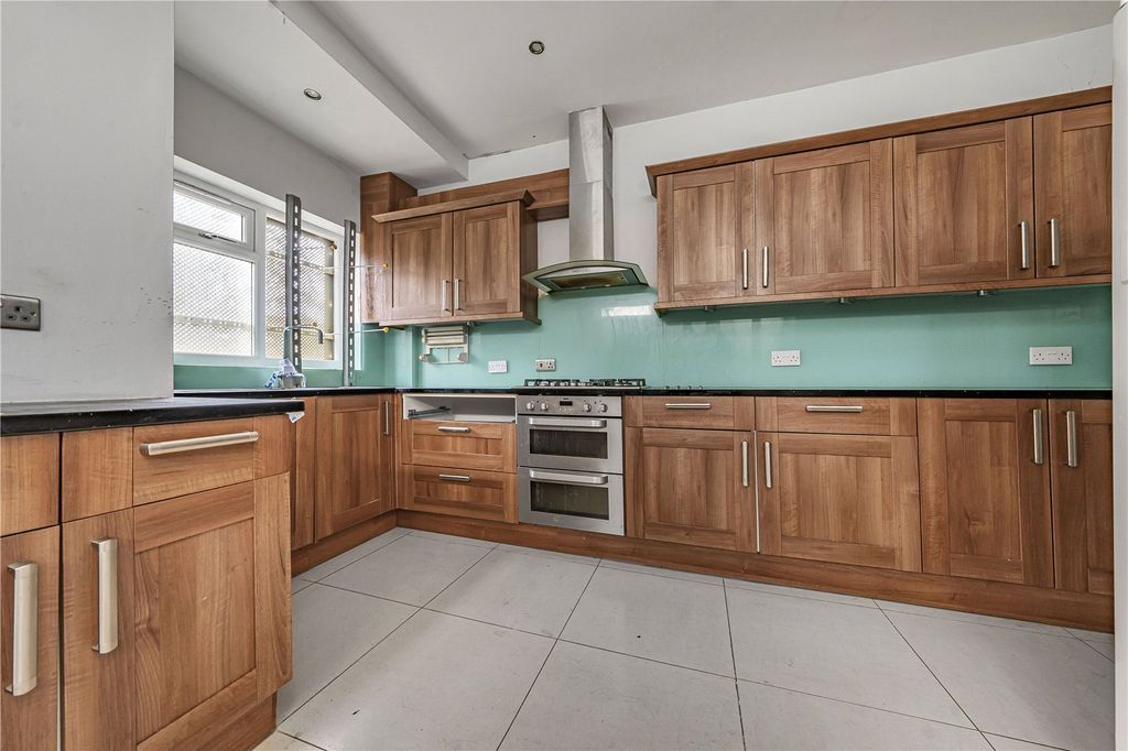 Property photo 2 of 8 Picture No. 07