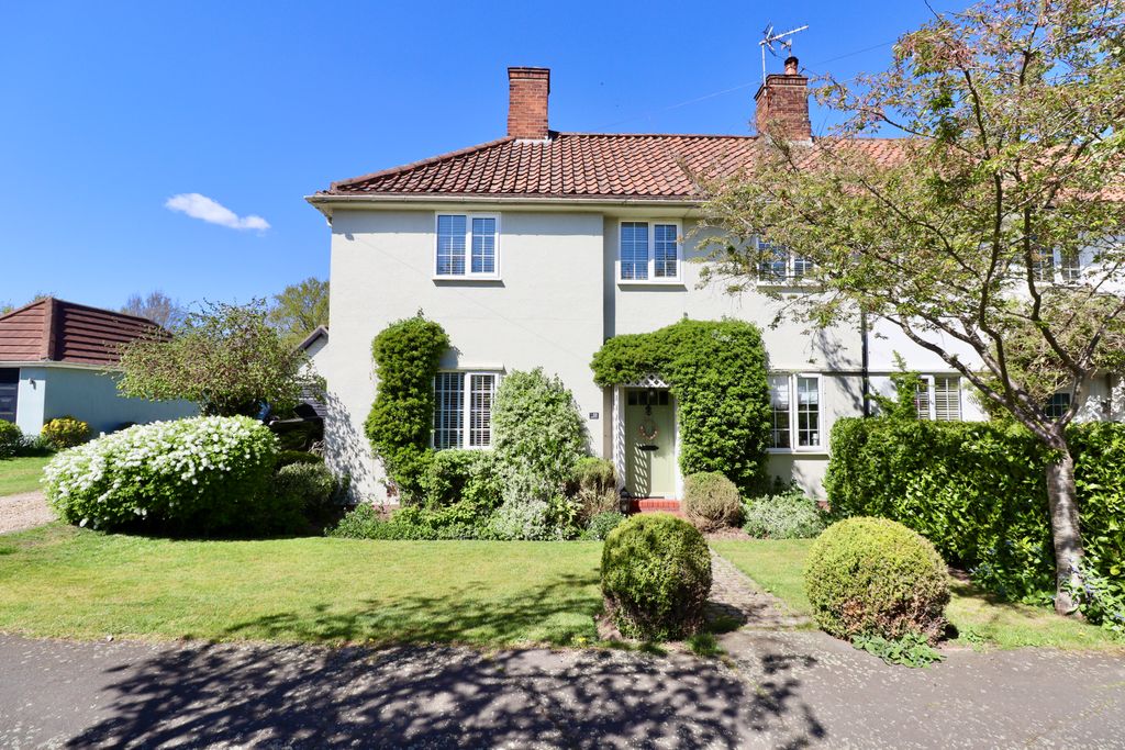 Property photo 1 of 22