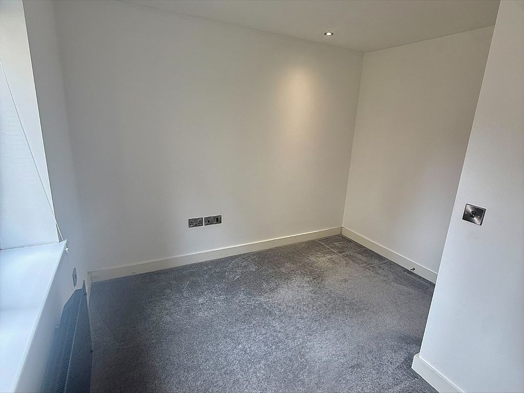 Property photo 2 of 7 Image