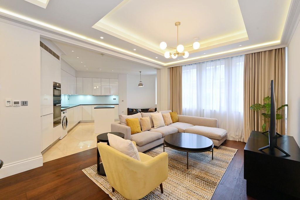 Property photo 3 of 15 4-63-Curzon-Street (6).Jpg