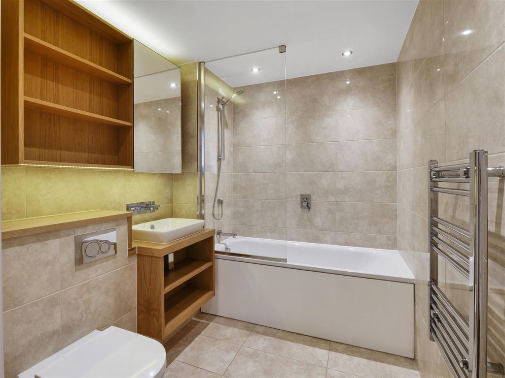 Property photo 3 of 11 482c93Ec-8456-4952-9365-96Cdae18Ef7Doshhe - 1901 G