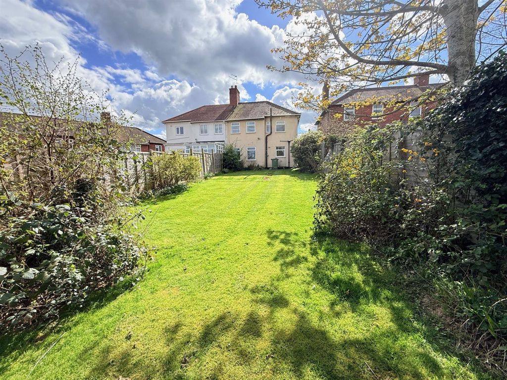 Property photo 2 of 13